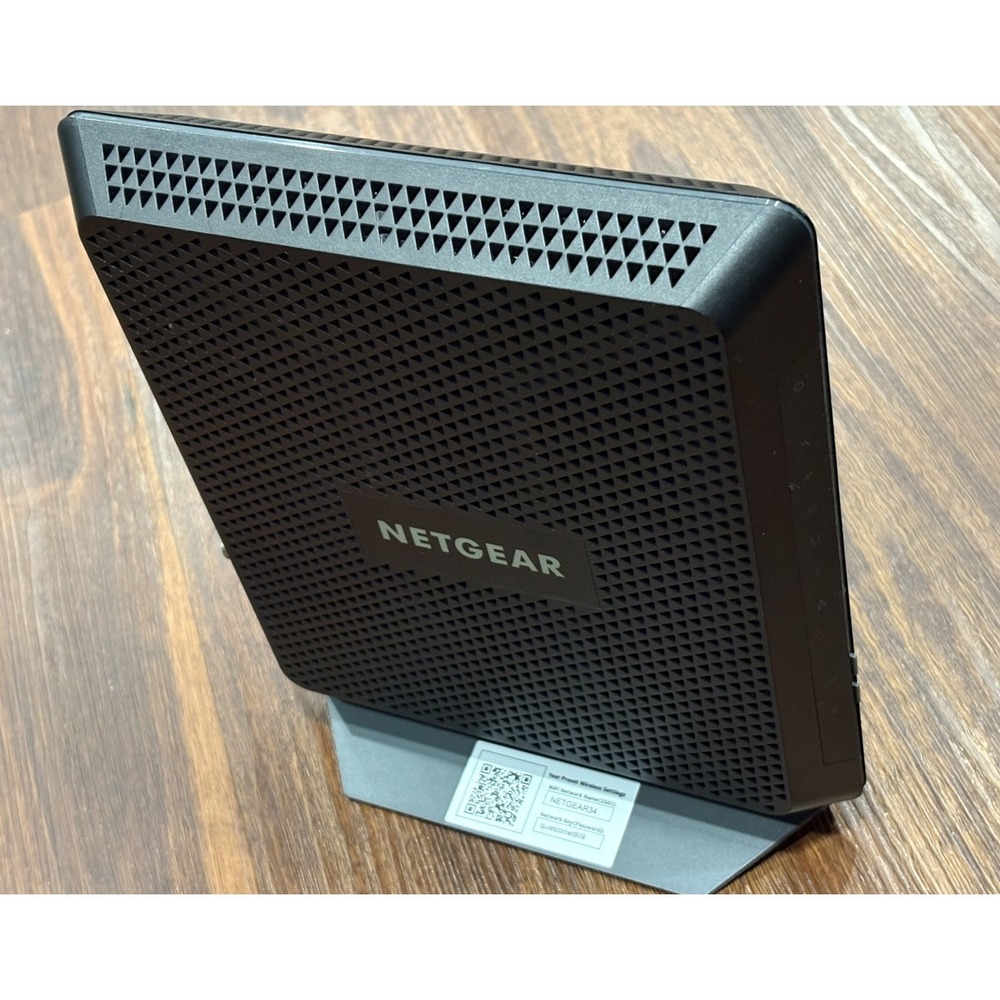 NETGEAR Nighthawk DOCSIS 3.0 Cable Modem Router C7000v2 - Picture 9 of 15